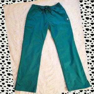 Eon Hunter green scrubs